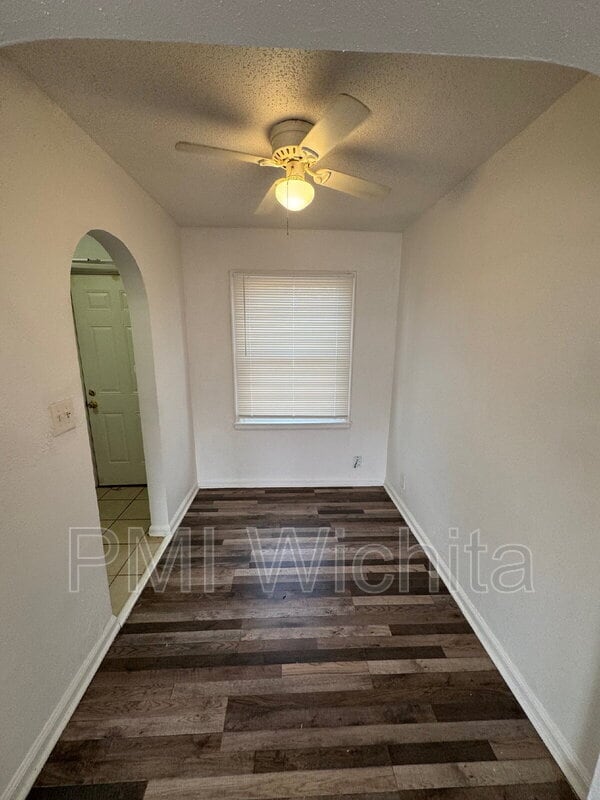 Building Photo - 634 S Hydraulic Ave