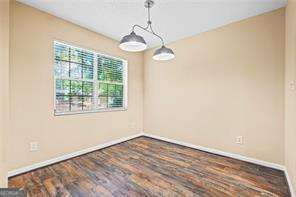 Foto del edificio - 98 Hampshire Ct