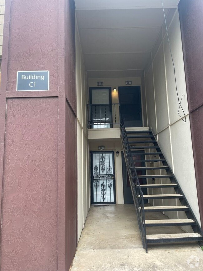 Building Photo - 4339 E 68th St