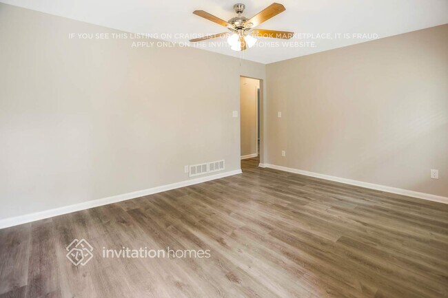 Foto del edificio - 2859 Spruce Point Rd