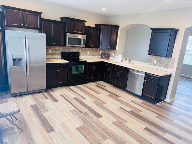 Building Photo - 12671 White Chapel Cir