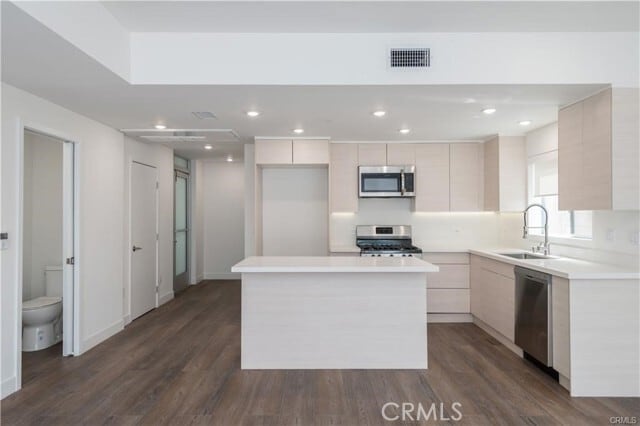 Foto del edificio - 1245 N New Hampshire Ave