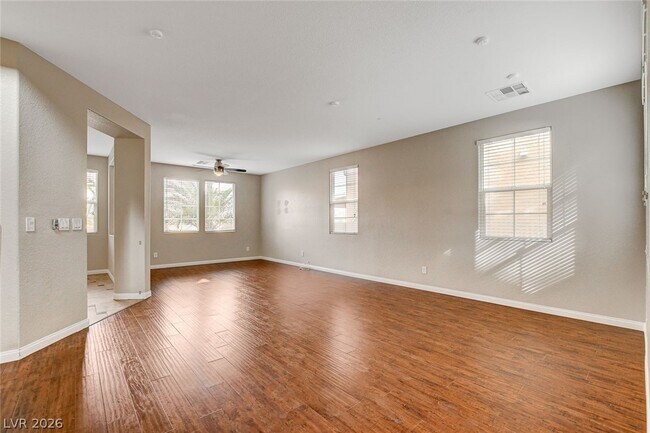 Foto del edificio - 66 Archer Glen Ave