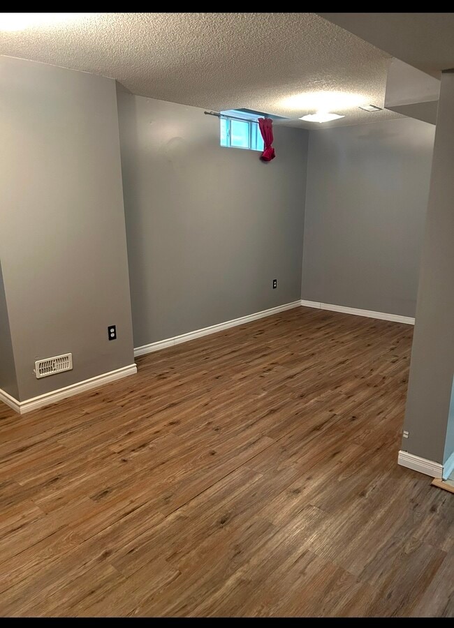 Living Room - 3000 Garden St