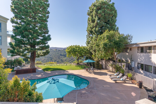 Pool Area - The Roscomare Apartments