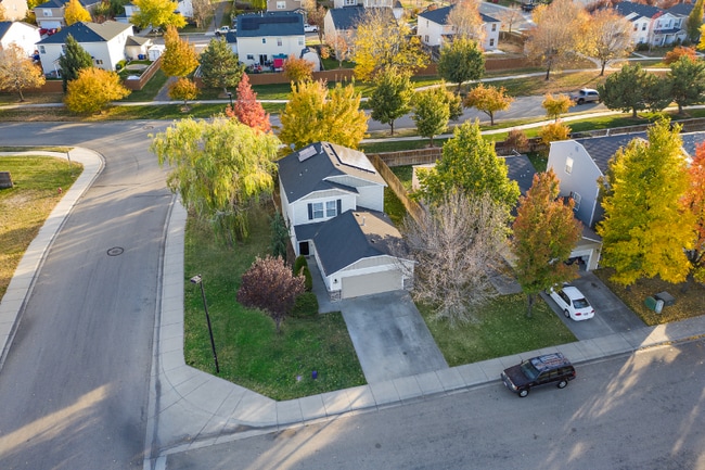 Building Photo - 9597 W Portola Dr