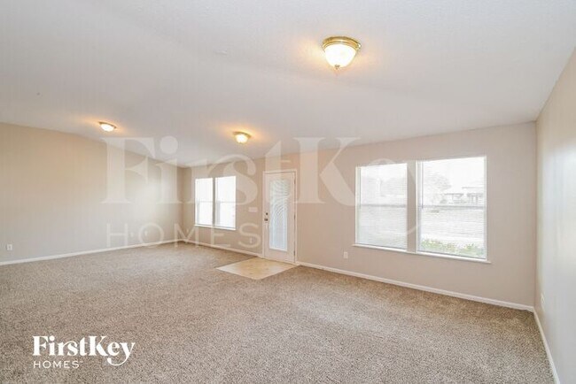 Building Photo - 741 Martin Lakes Dr E