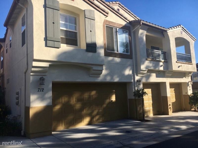 Primary Photo - 3 br, 3 bath Townhome - 712 caminito valiente