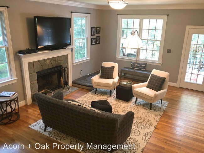 Foto del edificio - 4 br, 3 bath House - 147 Dover Rd.