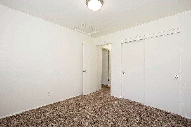 Photo - 12085 SW 135th Ave Apartment