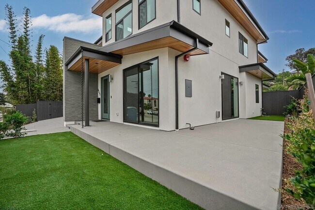 Foto del edificio - 6253 Dowling Dr