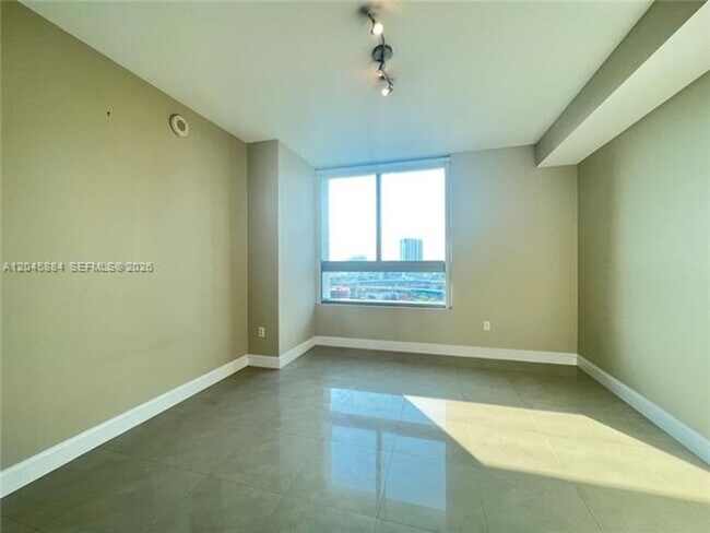 Foto del edificio - 90 SW 3rd St