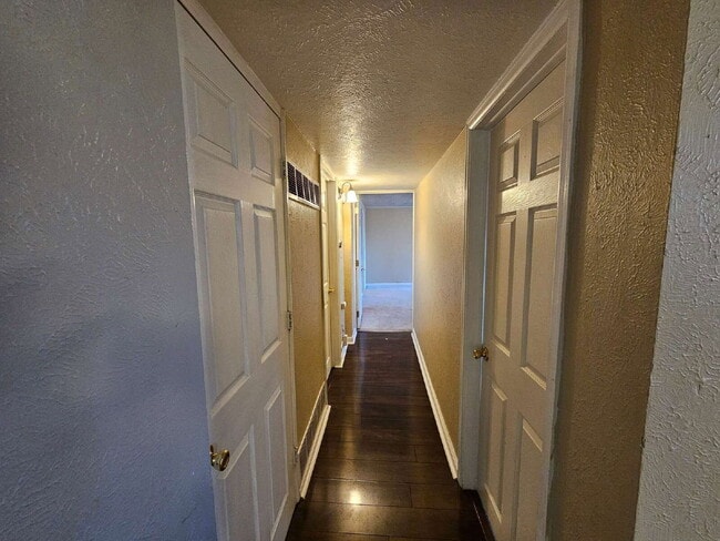 Building Photo - 4288 N Hooker St