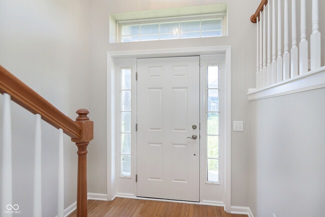 Building Photo - 8333 Clayhurst Dr
