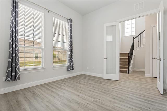 Foto del edificio - 2726 Geranium Ln