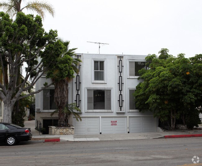 Primary Photo - 1028 14th St