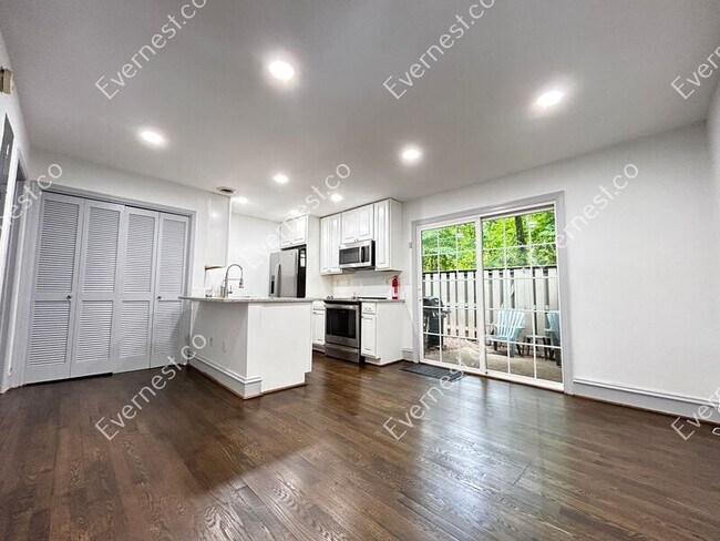 Foto del edificio - 4 Arpege Way NW