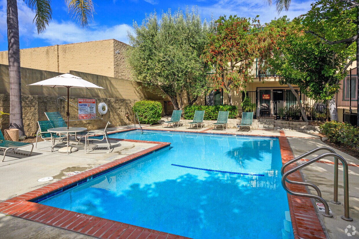 Camino De Oro Apartments in Torrance, CA