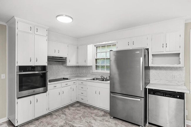 Building Photo - 3214 Doverside Dr