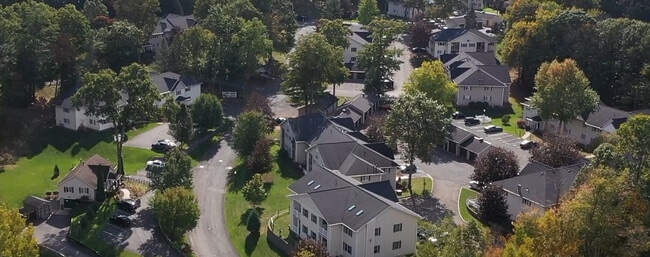 Building Photo - Oak Brook Commons