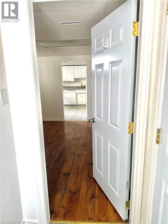 Building Photo - 94 Vicmount Dr