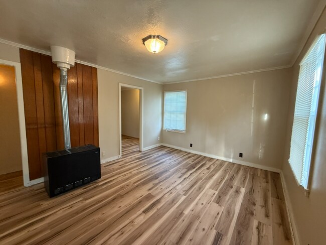 Foto del edificio - 4041 E Whitney Ln