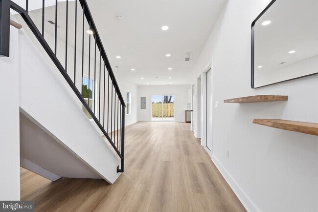 Foto del edificio - 31 Swan Ln