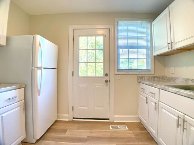 Foto del edificio - 47 Maple St