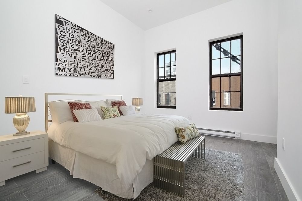 Foto principal - 245 Troutman St