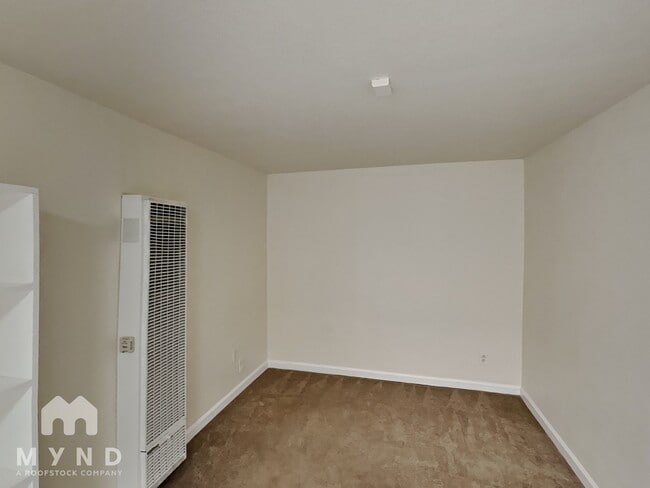 Building Photo - 1844 La Porte Ave