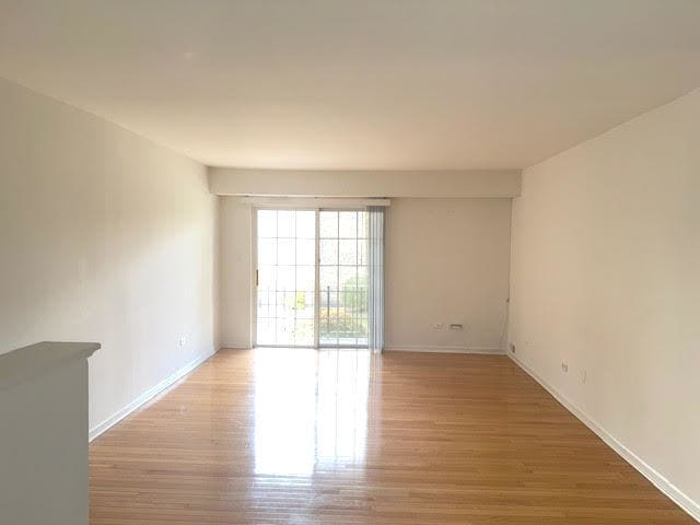 Building Photo - 1621 N Windsor Dr