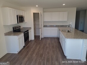 Building Photo - 1041 Clifton Ct