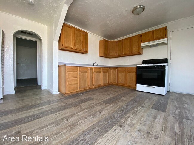 Building Photo - 2 br, 1 bath House - 34942 BIRCH ROAD