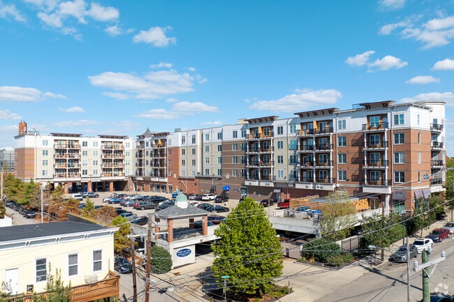 Photo - Views On Vine Apartments