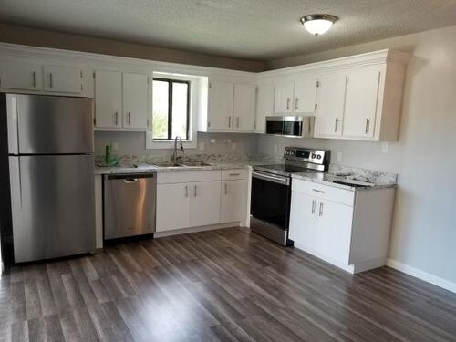 Building Photo - 402 Waterview Dr