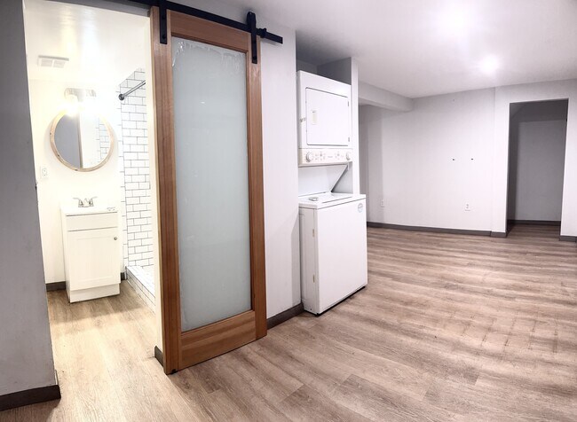 Foto del edificio - 135 E 17th St