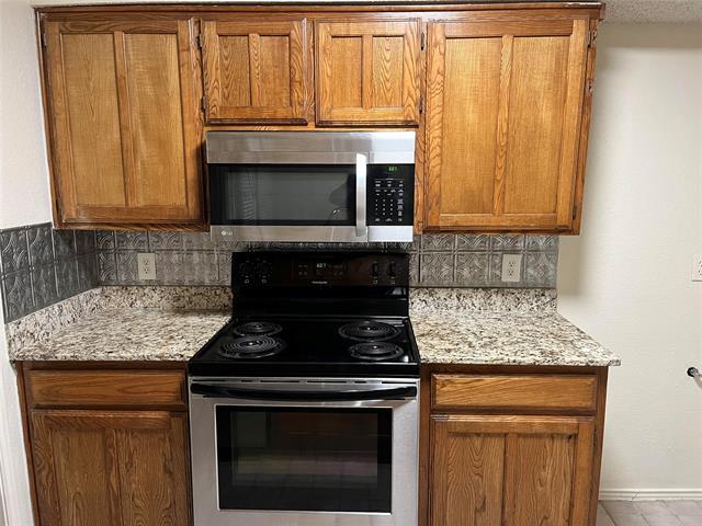 Foto del edificio - 2433 Kingsford Ct