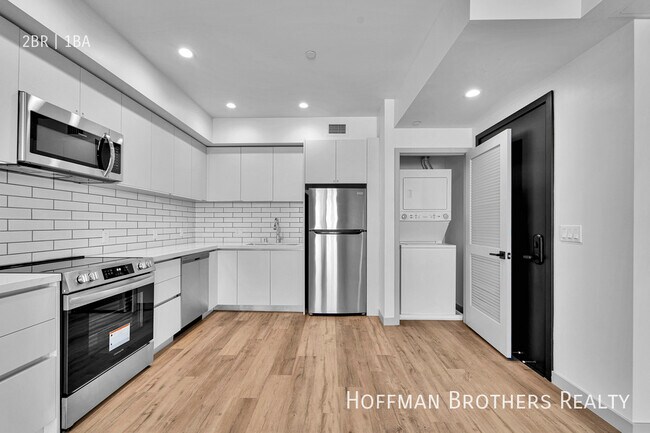 Building Photo - 1240 Magnolia Avenue