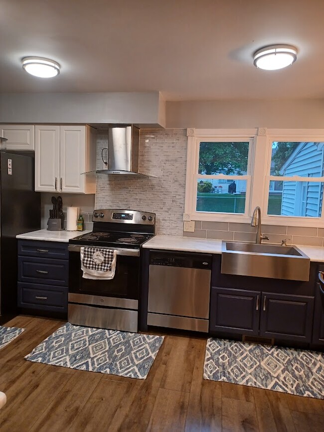 Kitchen - 50 Cypress Bridge Plz