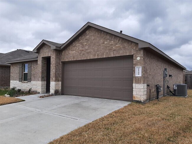 Foto del edificio - 21206 Sleepy Willow St