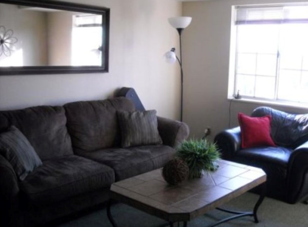 Primary Photo - 584 N 300 E