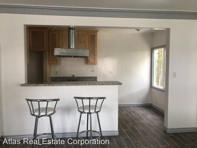 Foto del edificio - 1226 1/2-1226 W 106th St