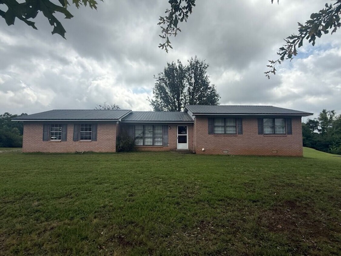 Primary Photo - 3 bedroom, 1 bath in New Albany