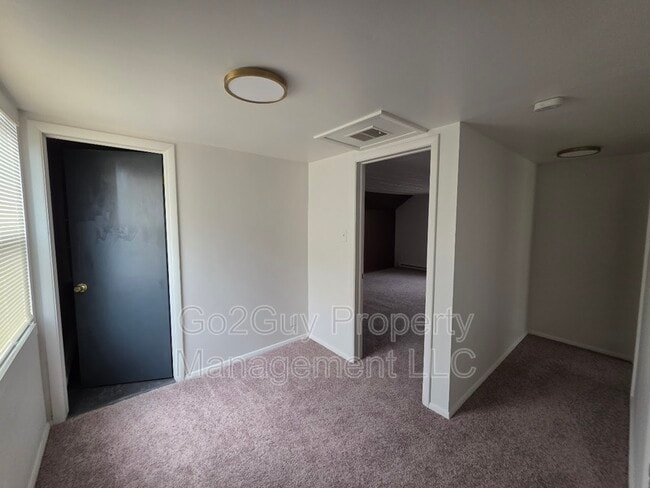 Building Photo - 9635 Everts St