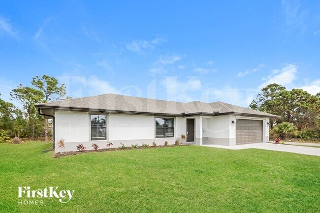 Building Photo - 3200 SE 5th St