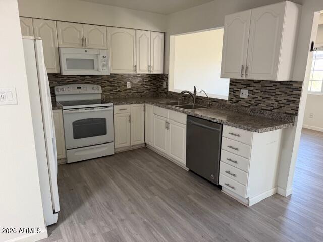 Building Photo - 3033 S Longmore
