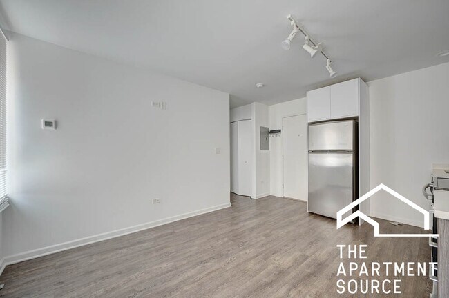 Foto del edificio - 900 W Winona St