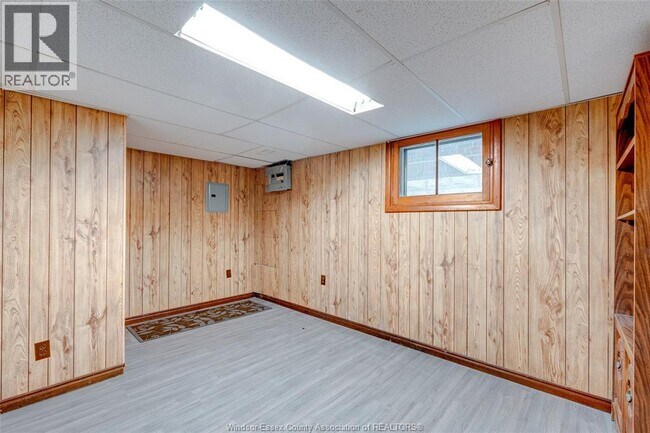 Photo du bâtiment - 1627 Marentette Ave