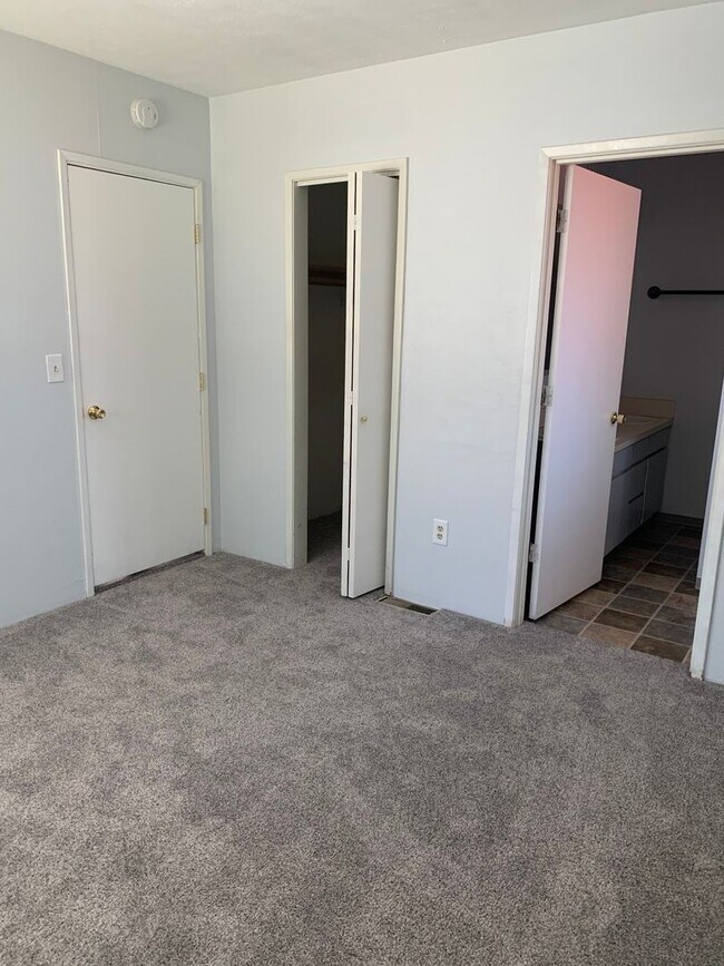 Foto del edificio - Three Bedroom
