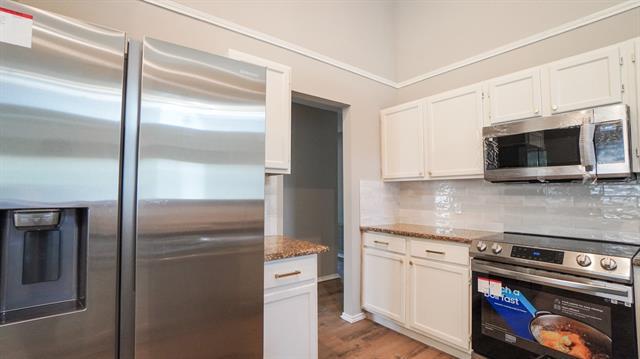 Building Photo - 7801 Estates Way